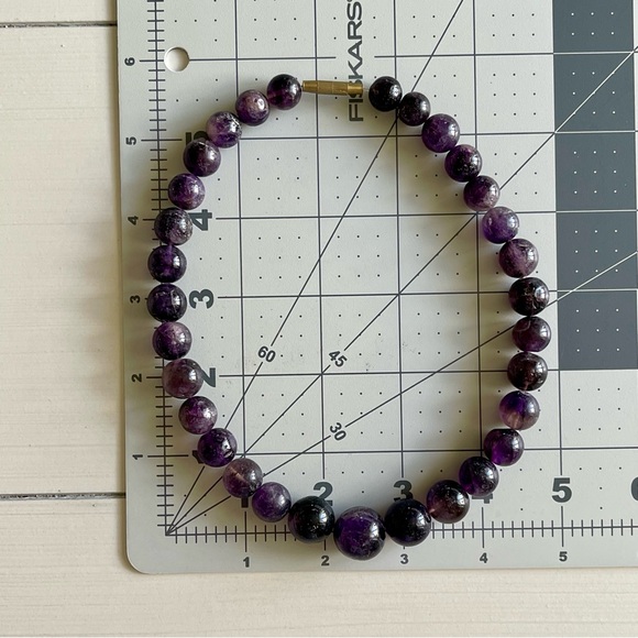 Vintage Graduated Purple Amethyst Beaded 15” Long Necklace with Barrel Clasp - Picture 15 of 15